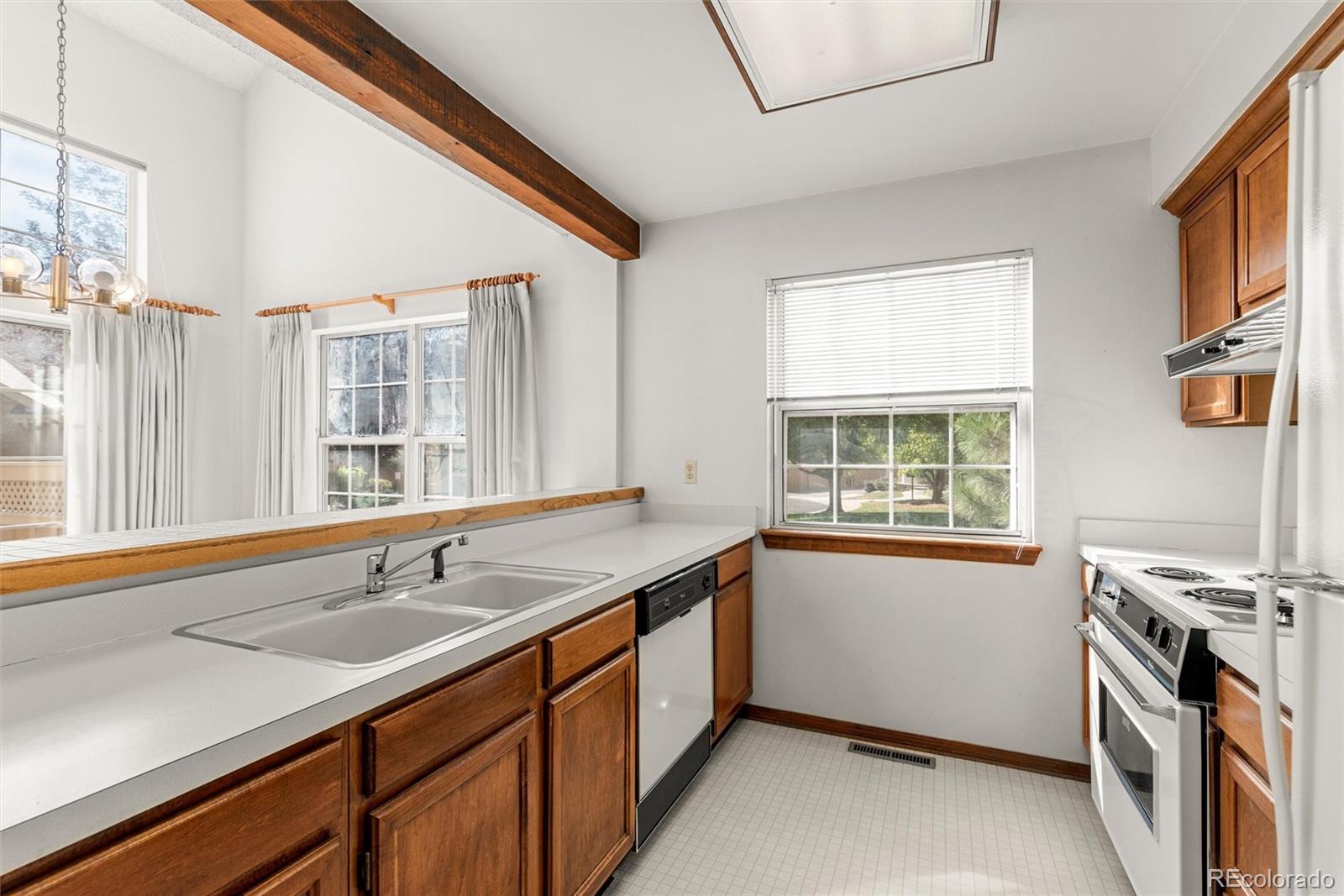 MLS Image #6 for 9908  grove way,westminster, Colorado
