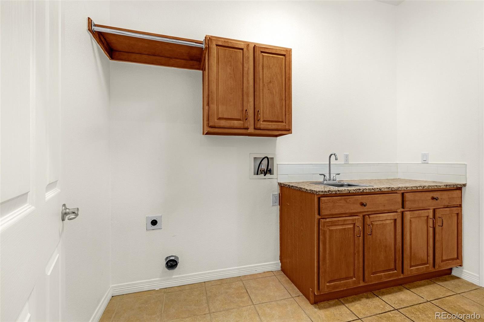 MLS Image #27 for 6240 s newbern way,aurora, Colorado