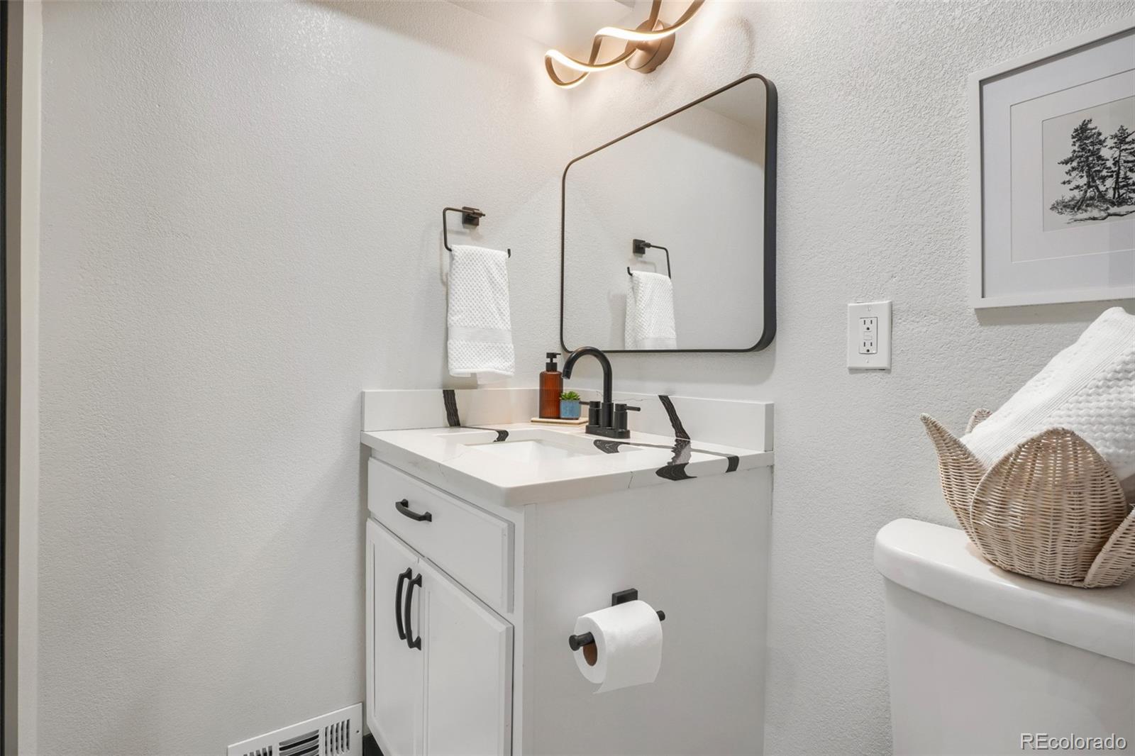 MLS Image #13 for 1575 s zenobia street,denver, Colorado