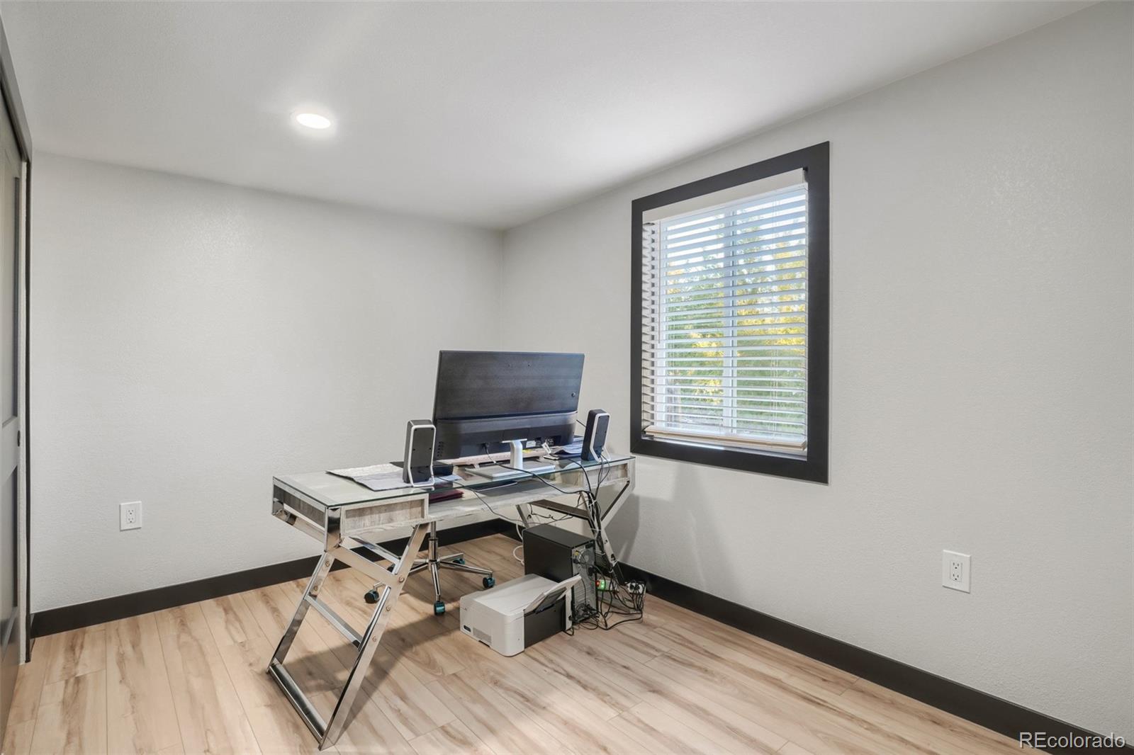 MLS Image #14 for 1575 s zenobia street,denver, Colorado