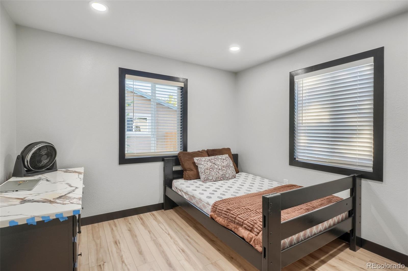 MLS Image #18 for 1575 s zenobia street,denver, Colorado