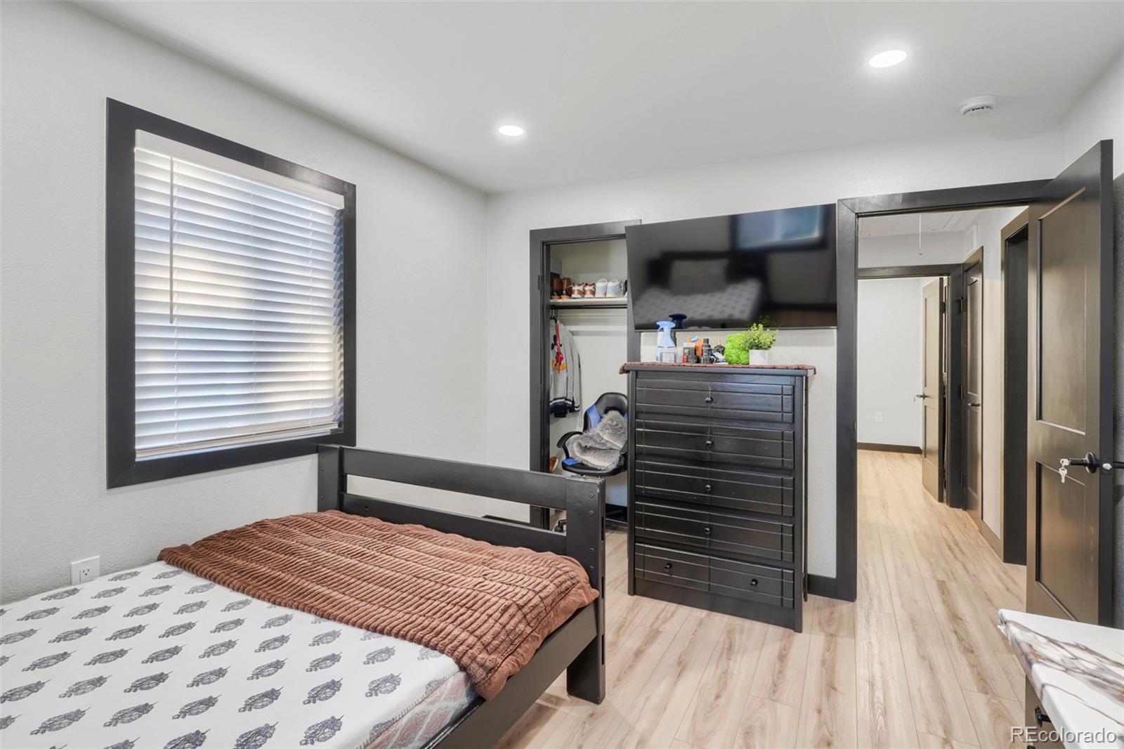 MLS Image #19 for 1575 s zenobia street,denver, Colorado