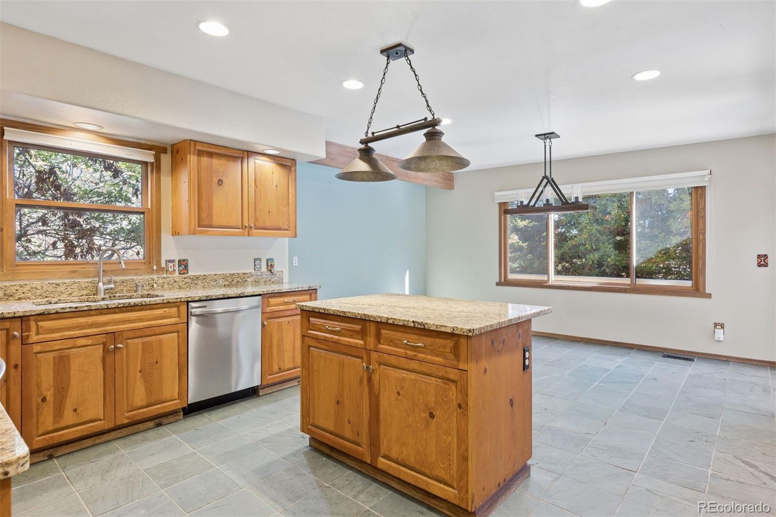 MLS Image #11 for 5362  hawthorne trail,littleton, Colorado