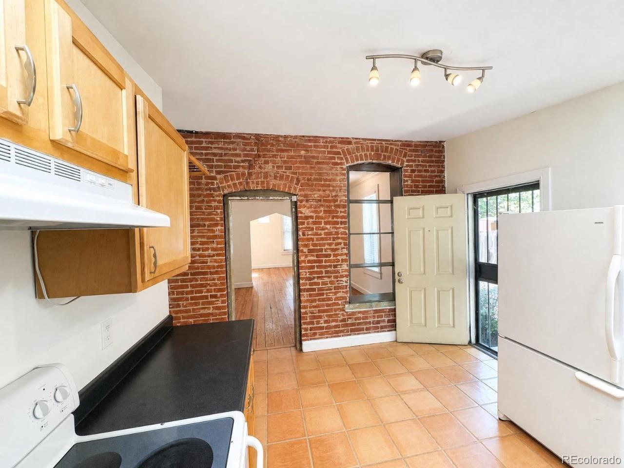 MLS Image #10 for 819 e 25th avenue,denver, Colorado
