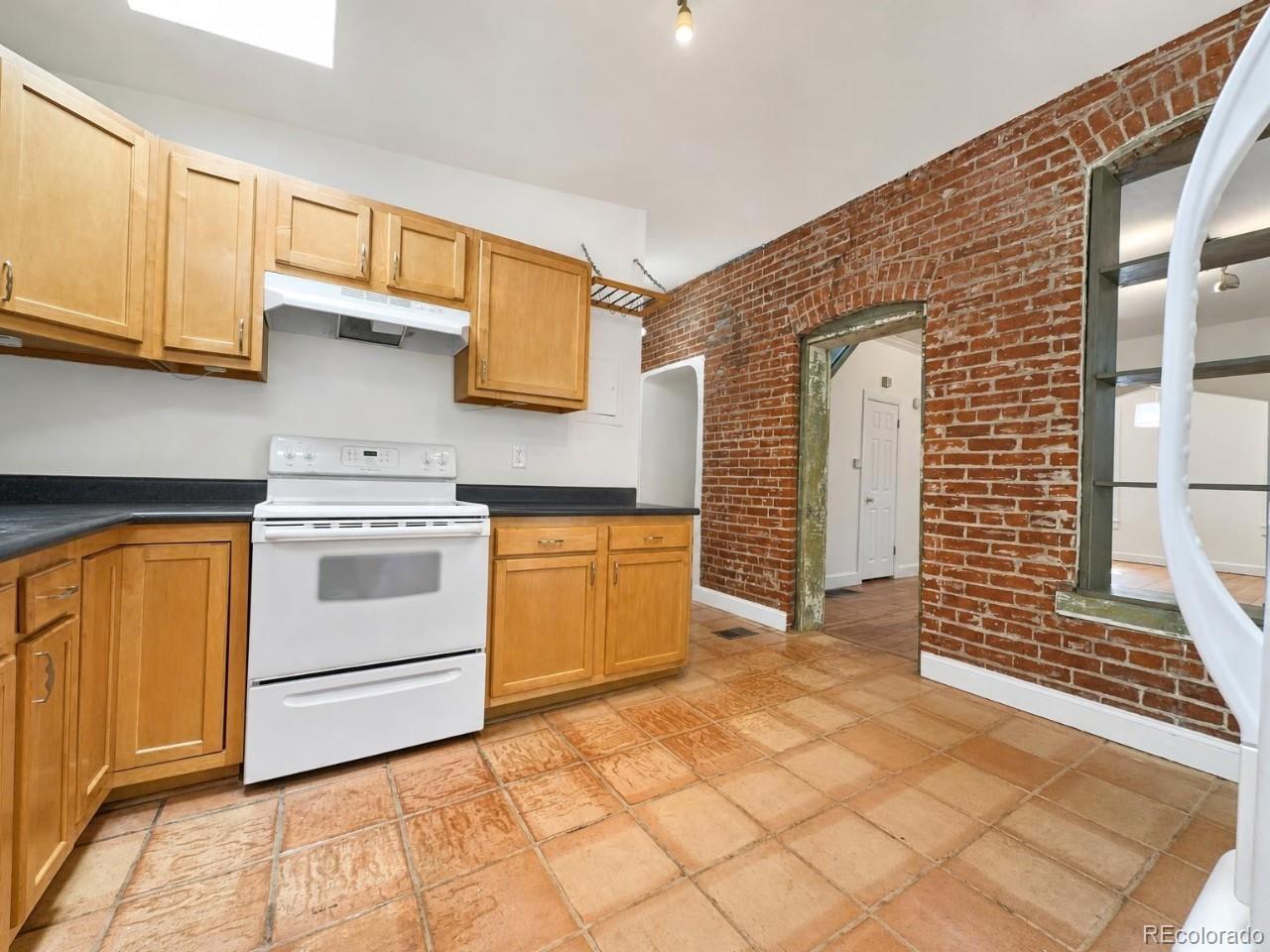MLS Image #12 for 819 e 25th avenue,denver, Colorado
