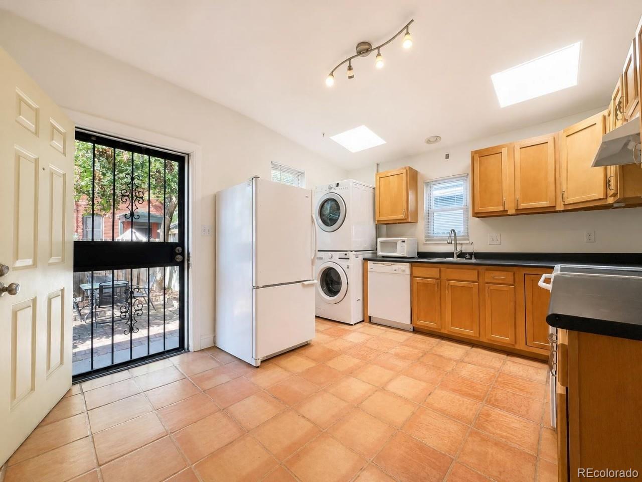 MLS Image #3 for 819 e 25th avenue,denver, Colorado