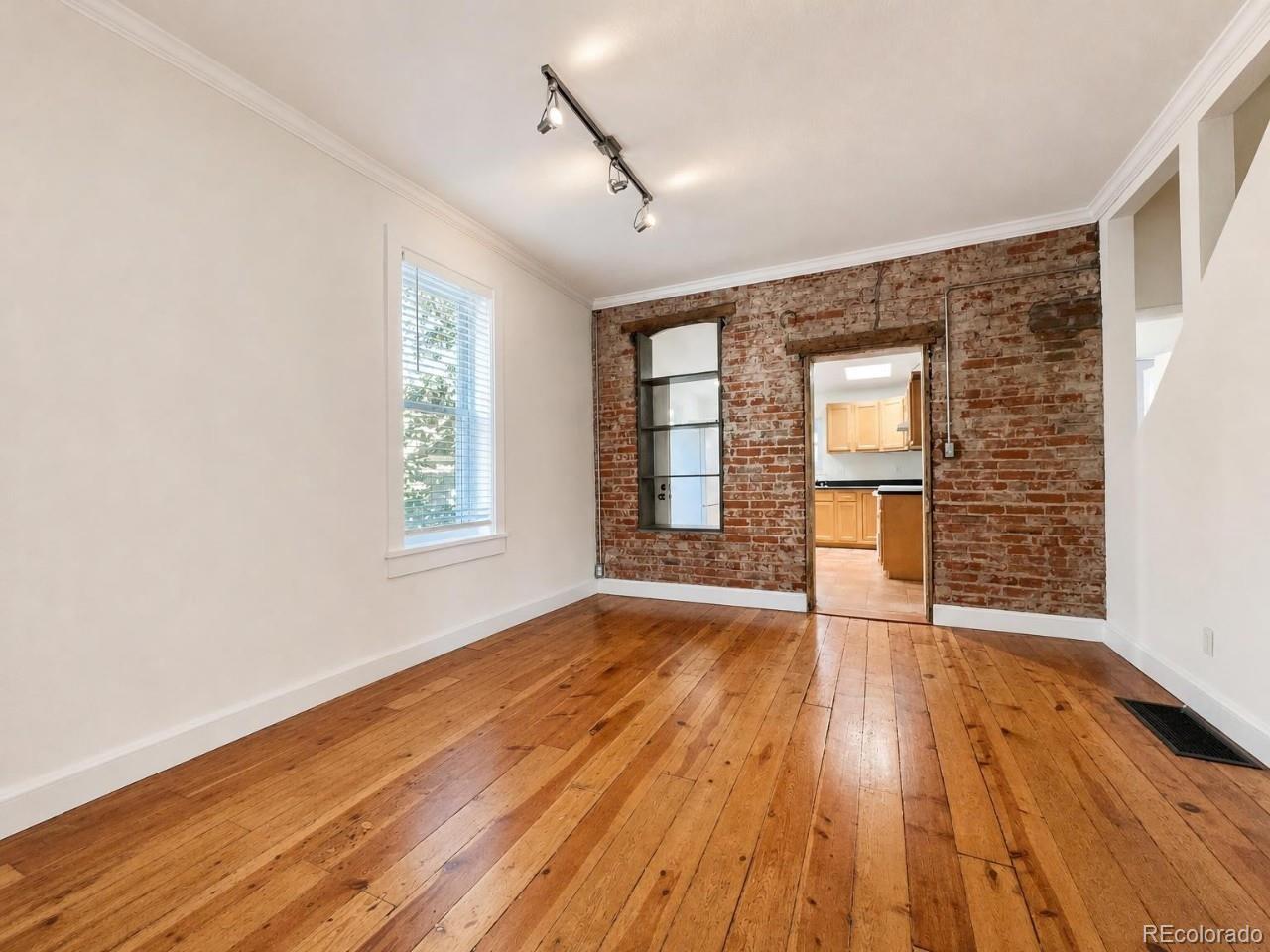 MLS Image #8 for 819 e 25th avenue,denver, Colorado