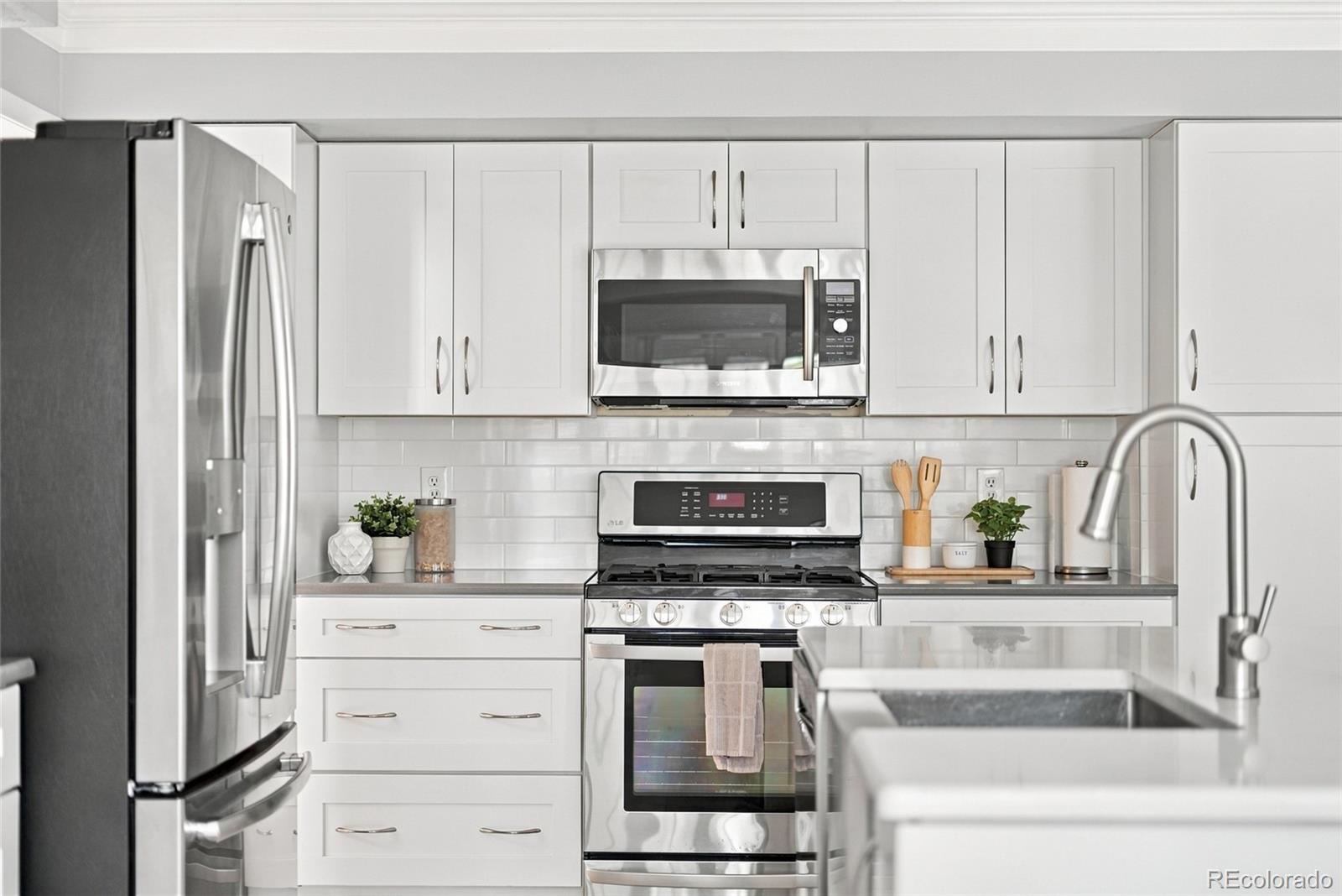 MLS Image #10 for 5393 s holland street,littleton, Colorado