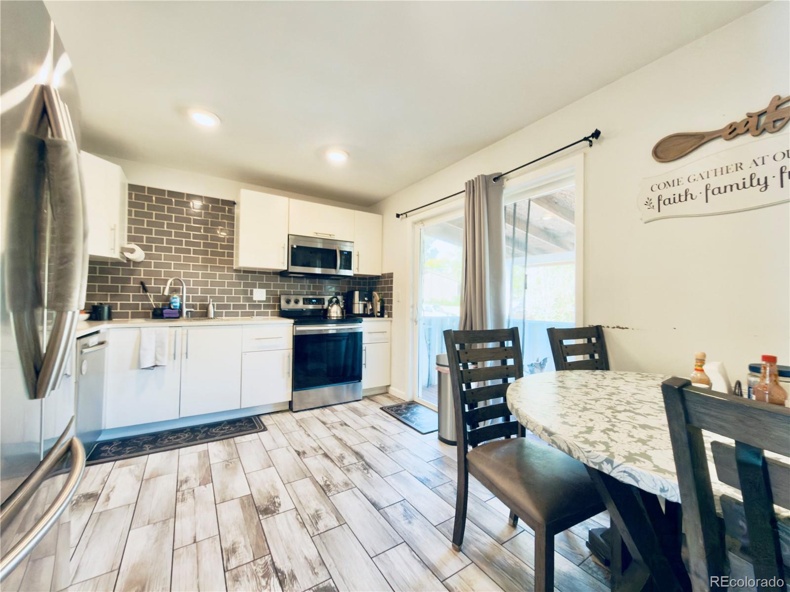 MLS Image #5 for 2879 s memphis street,aurora, Colorado