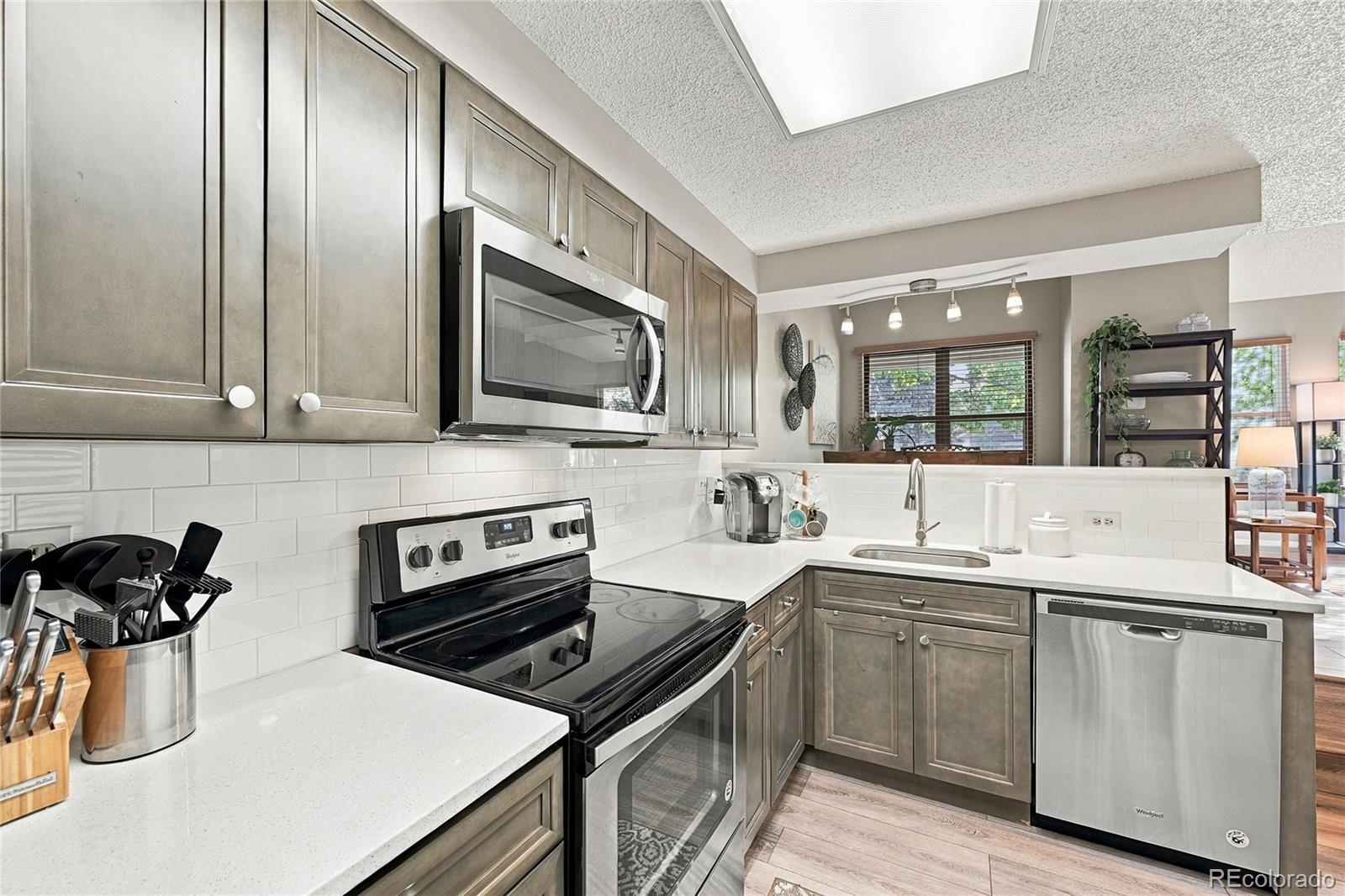 MLS Image #7 for 625 s depew street,lakewood, Colorado