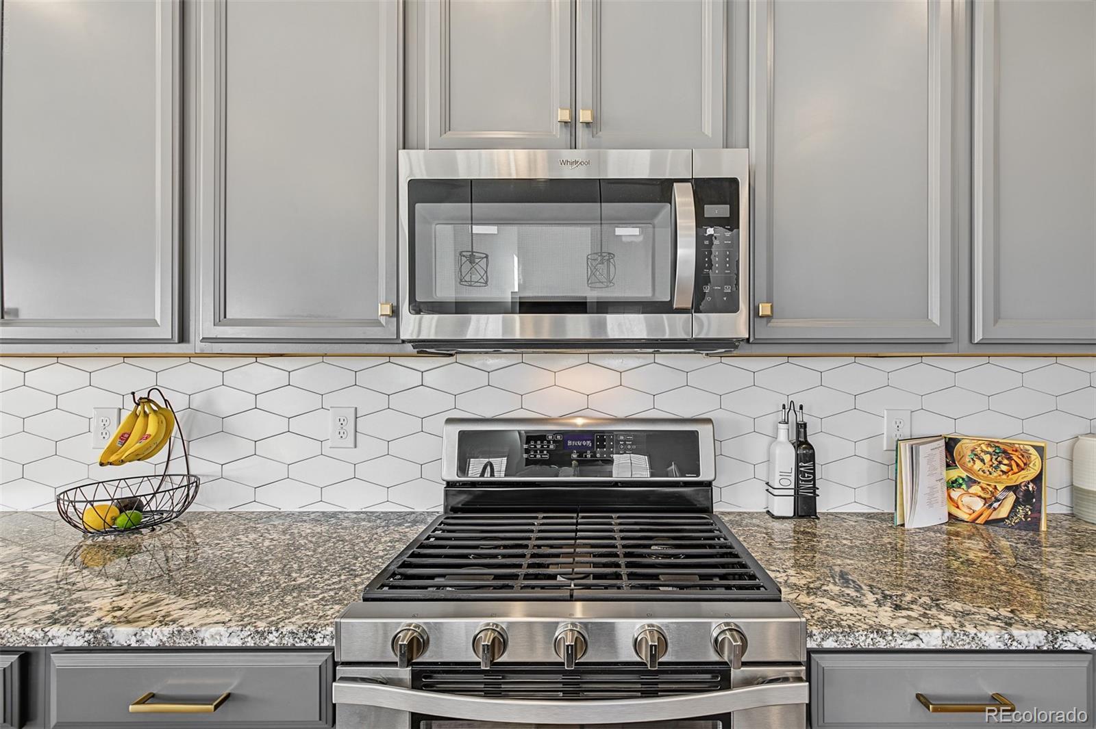 MLS Image #16 for 26074 e 1st place,aurora, Colorado