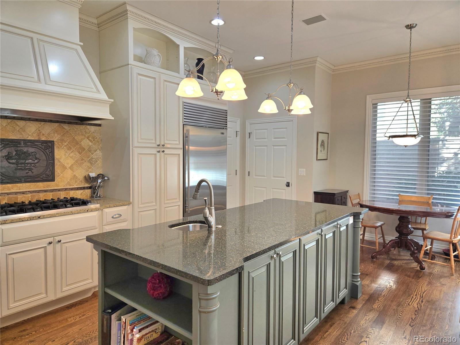 MLS Image #16 for 106 s university boulevard,denver, Colorado