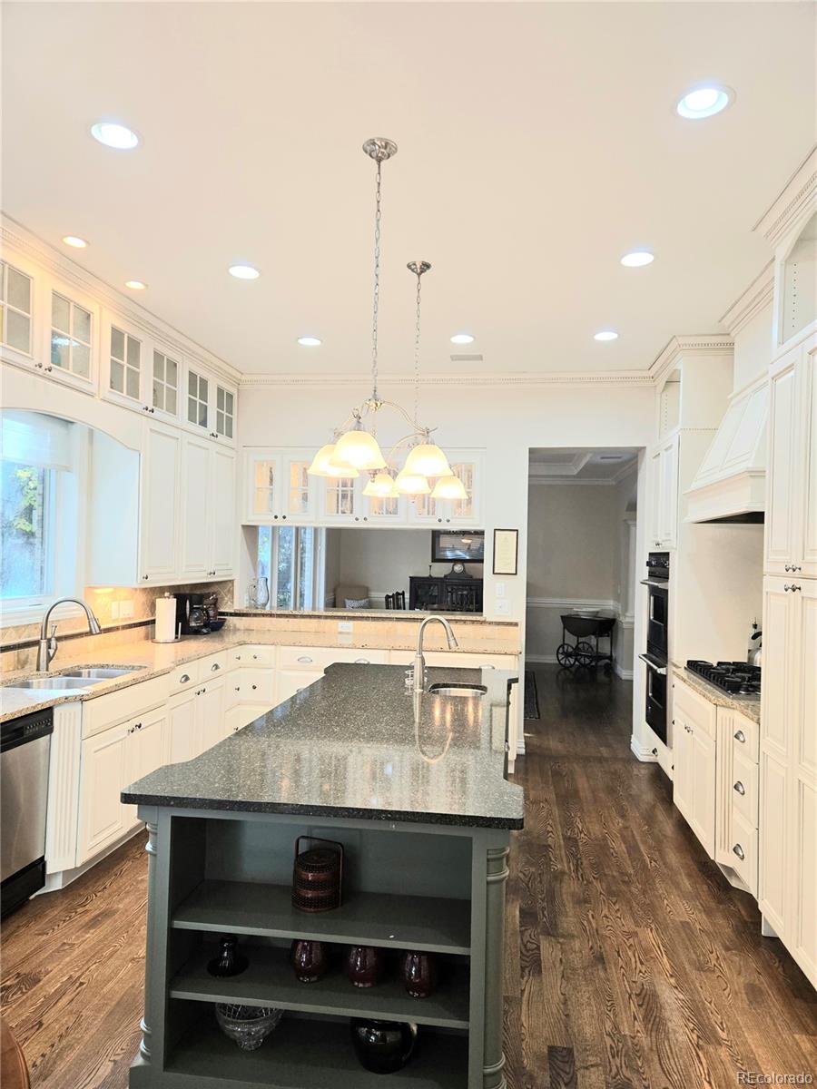 MLS Image #18 for 106 s university boulevard,denver, Colorado