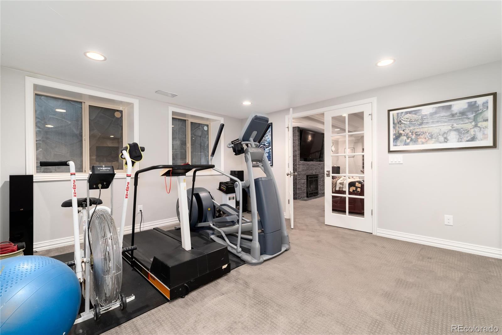 MLS Image #41 for 106 s university boulevard,denver, Colorado