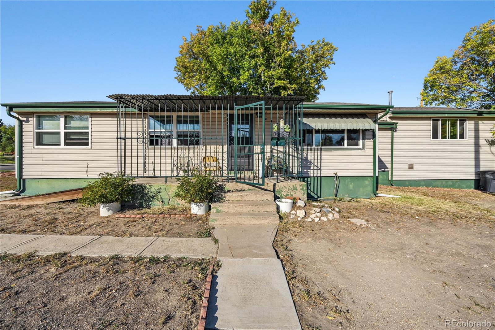 MLS Image #2 for 1000  perry street,denver, Colorado