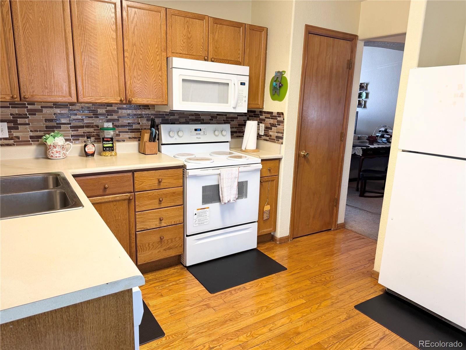 MLS Image #10 for 4308  ceylon court,denver, Colorado