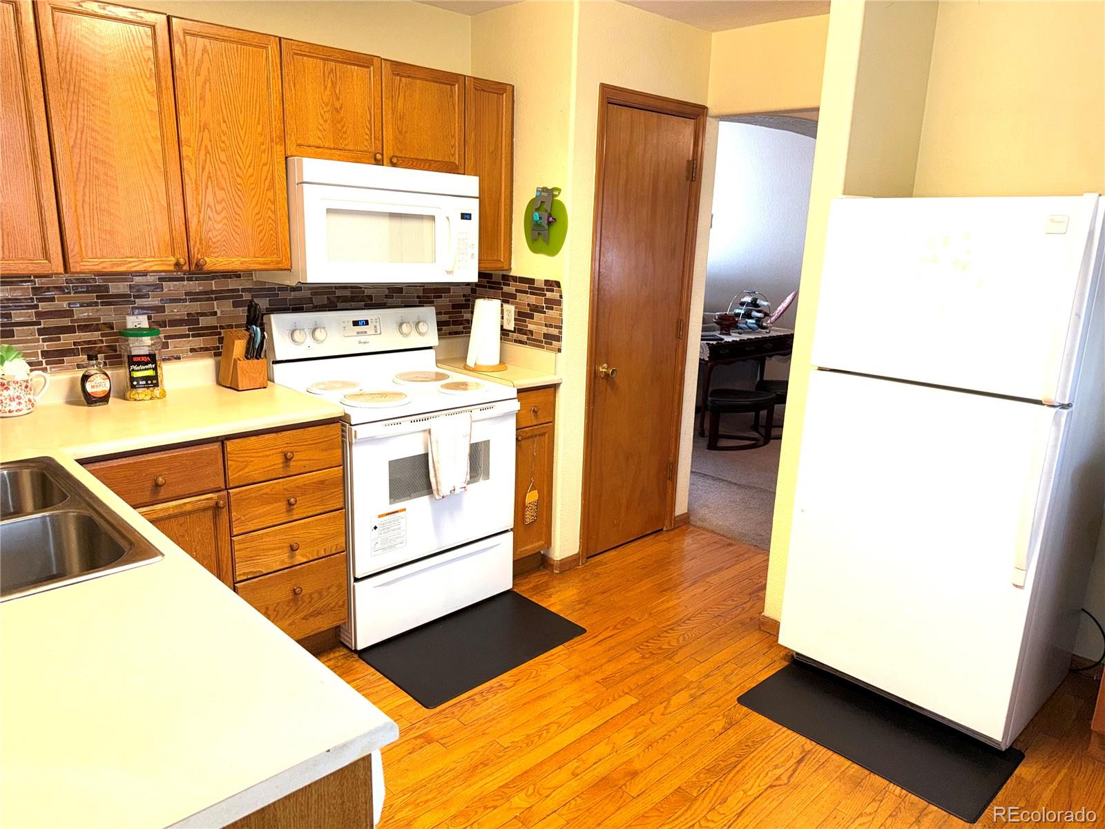 MLS Image #11 for 4308  ceylon court,denver, Colorado