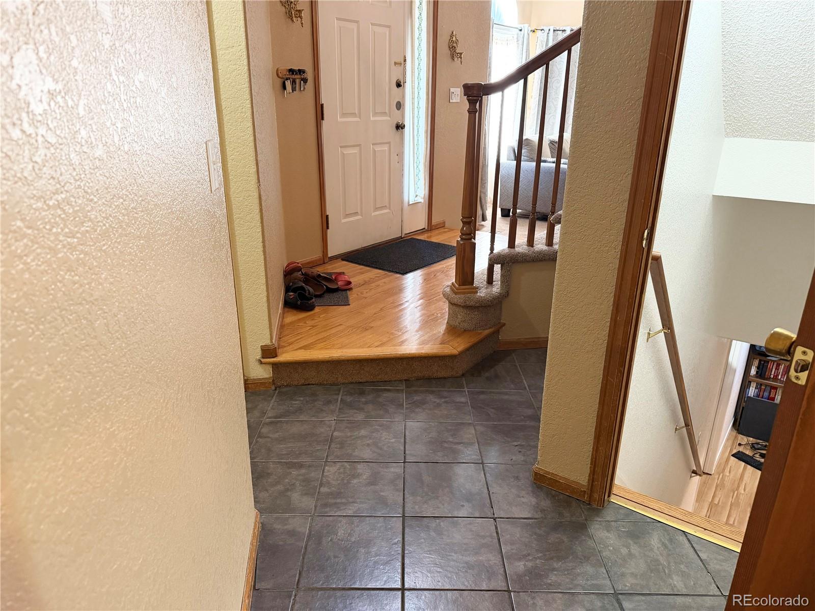 MLS Image #14 for 4308  ceylon court,denver, Colorado