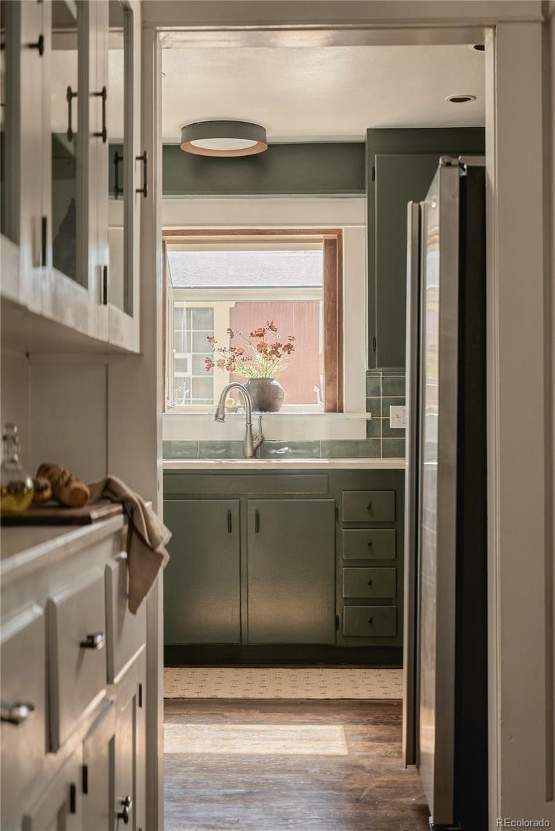 MLS Image #18 for 2237 s emerson street,denver, Colorado