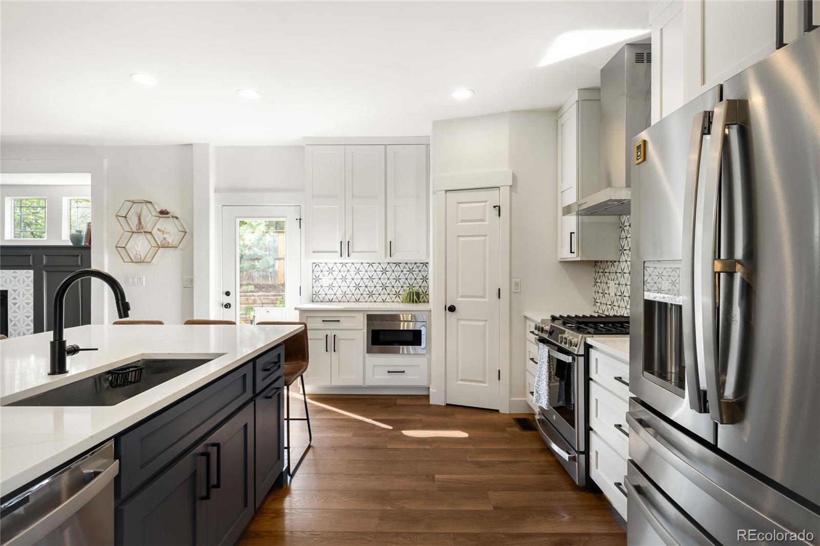 MLS Image #4 for 997  tamarac street,denver, Colorado