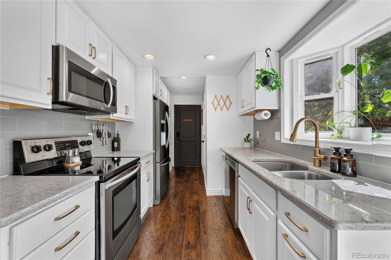 MLS Image #9 for 11198 w dorado place,littleton, Colorado