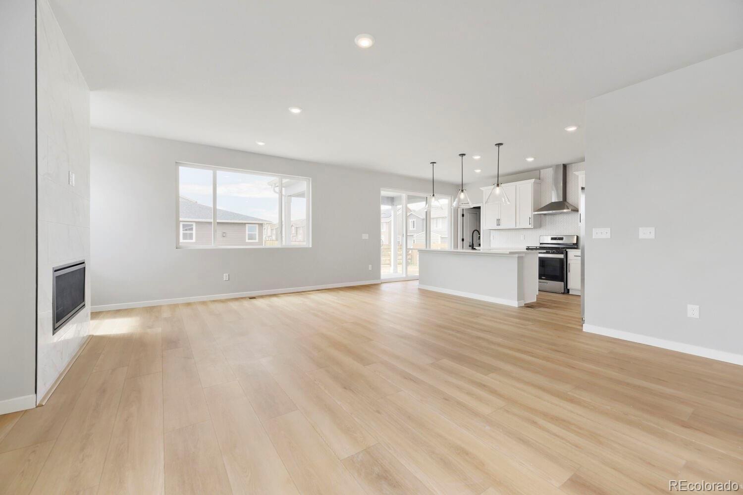 MLS Image #10 for 46515  sunrise court,bennett, Colorado
