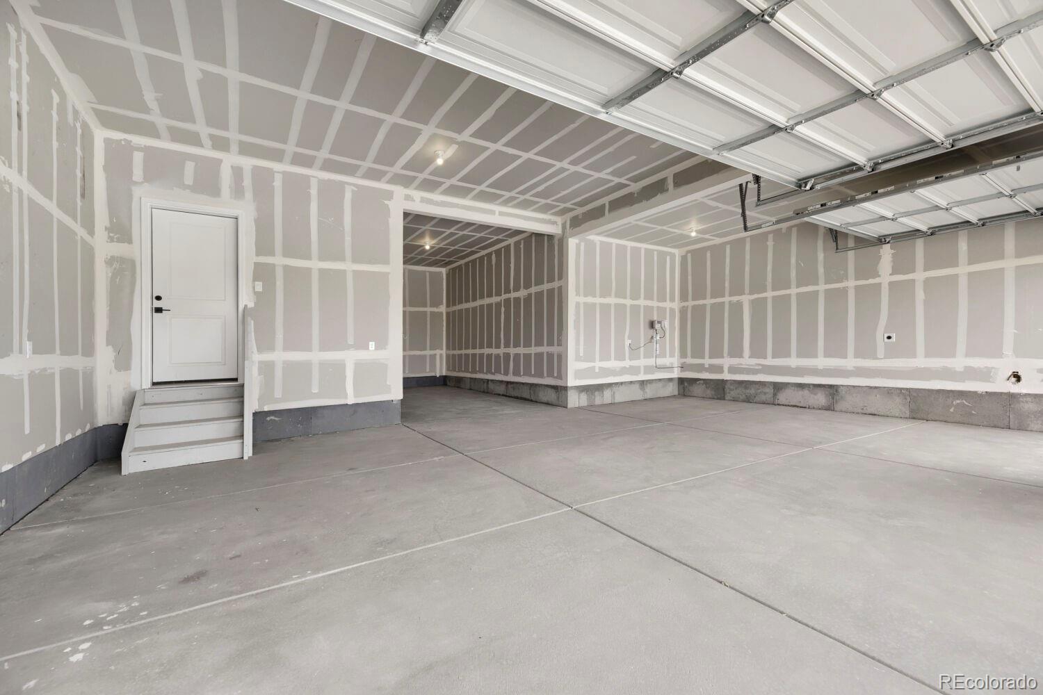 MLS Image #2 for 46515  sunrise court,bennett, Colorado