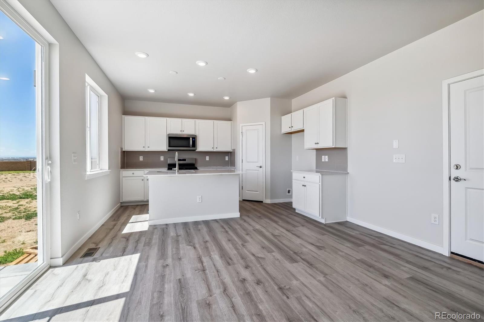MLS Image #11 for 20255 e 58th place,aurora, Colorado