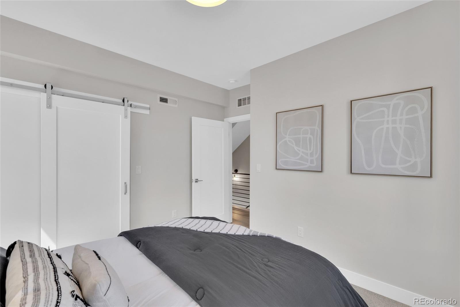 MLS Image #5 for 2195 s cherokee street,denver, Colorado