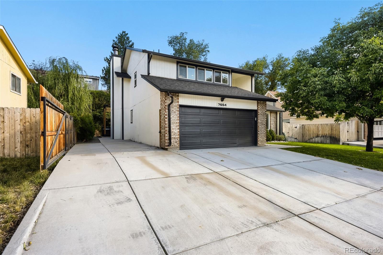 MLS Image #1 for 7654 w ontario place,littleton, Colorado