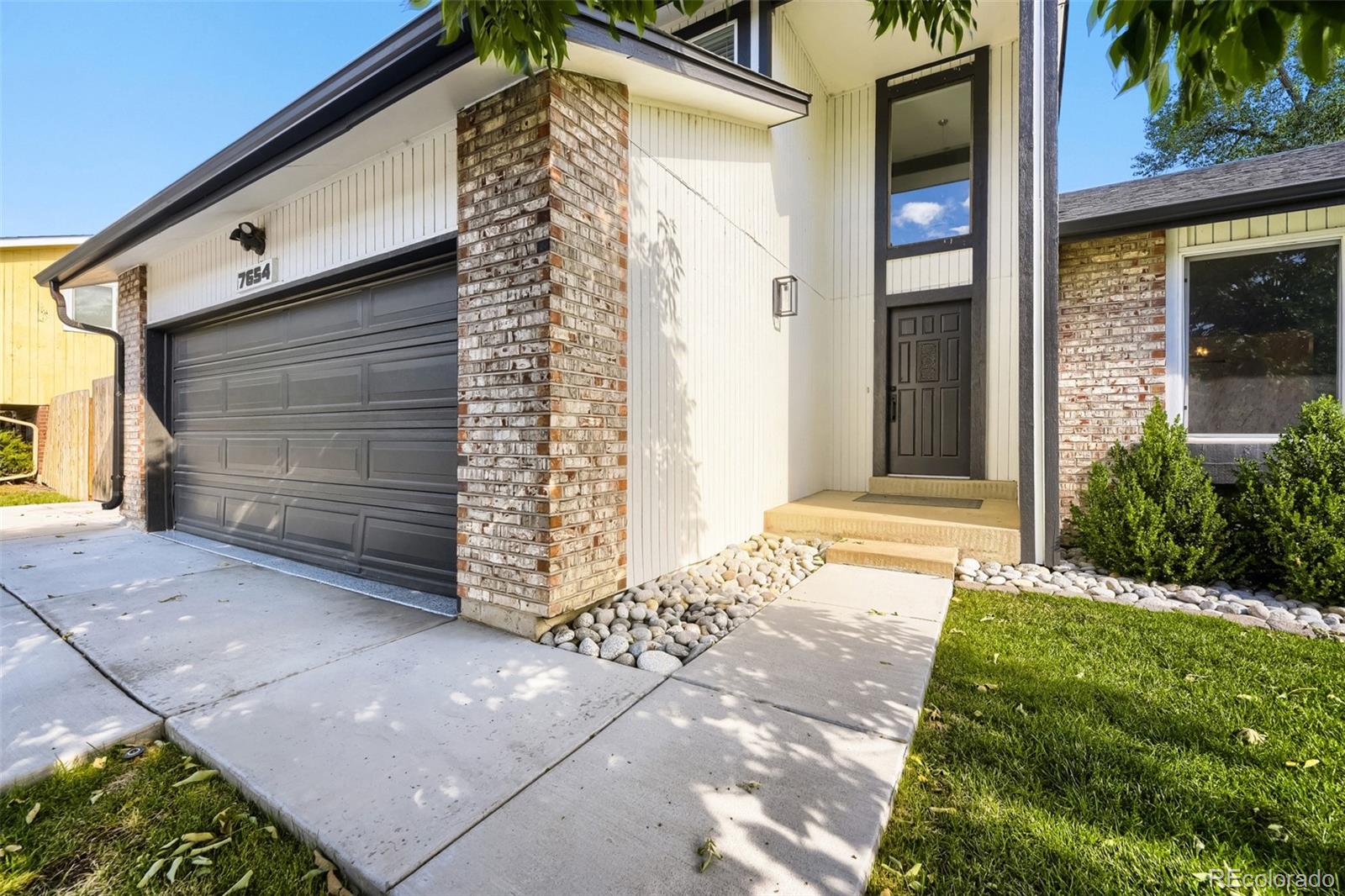 MLS Image #2 for 7654 w ontario place,littleton, Colorado