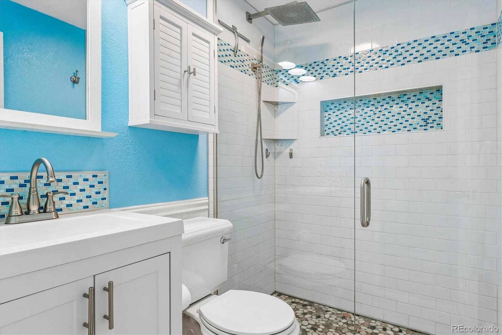 MLS Image #13 for 553 w easter avenue,littleton, Colorado