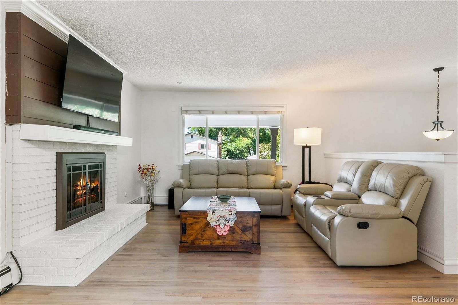 MLS Image #3 for 553 w easter avenue,littleton, Colorado