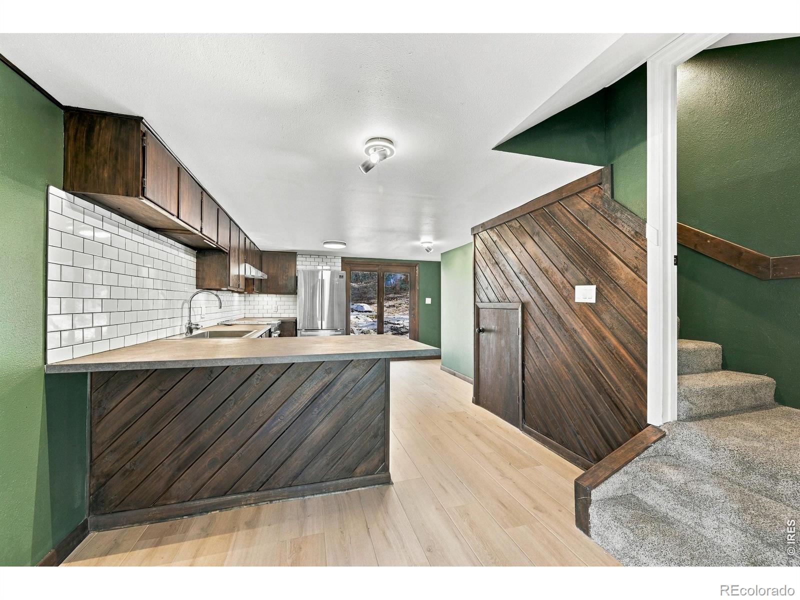 MLS Image #10 for 204  waltonia road,drake, Colorado