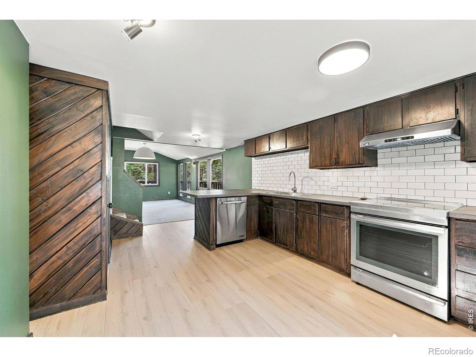 MLS Image #2 for 204  waltonia road,drake, Colorado