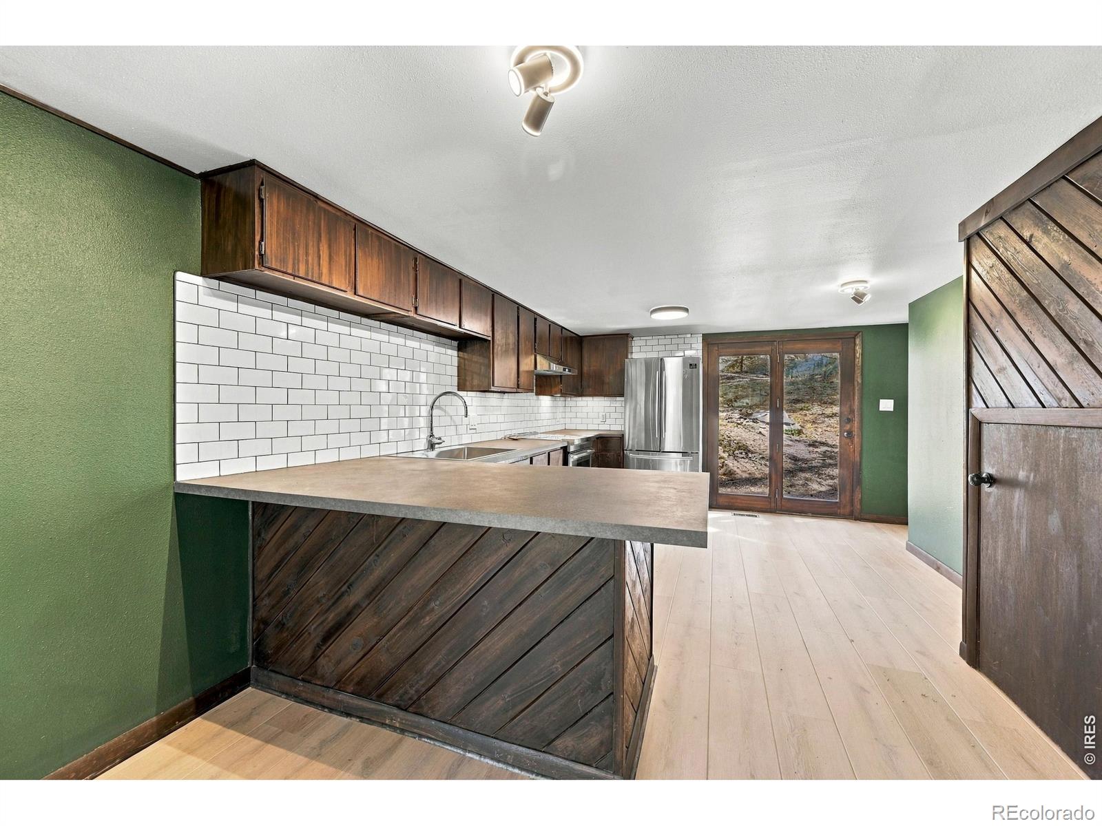 MLS Image #9 for 204  waltonia road,drake, Colorado