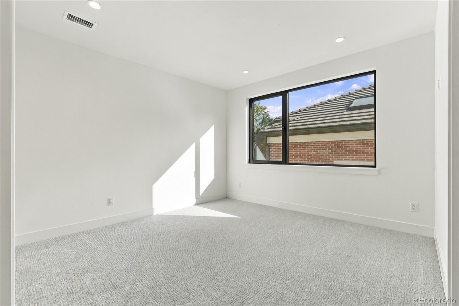 MLS Image #29 for 235  madison street,denver, Colorado