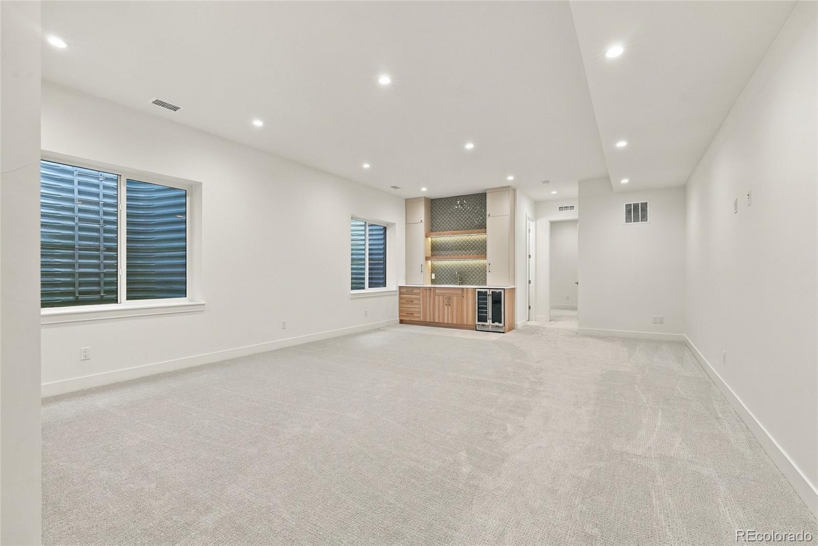 MLS Image #39 for 235  madison street,denver, Colorado