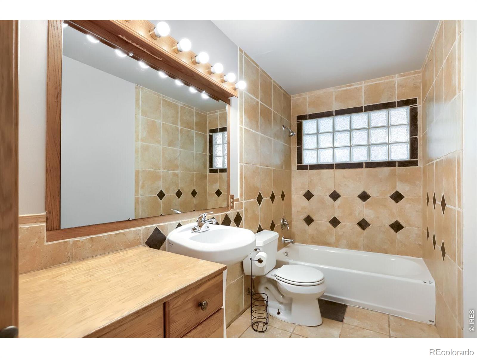 MLS Image #8 for 538  2nd street,loveland, Colorado