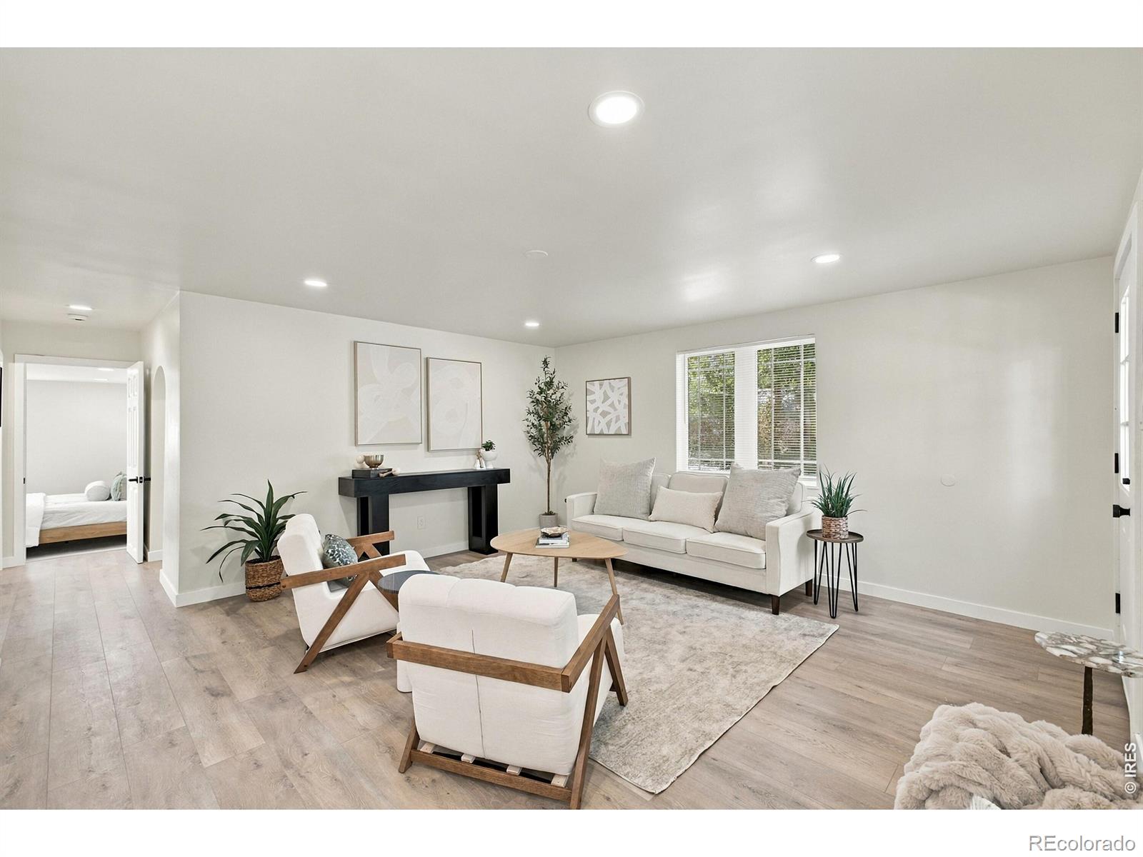 MLS Image #16 for 950 s leyden street,denver, Colorado