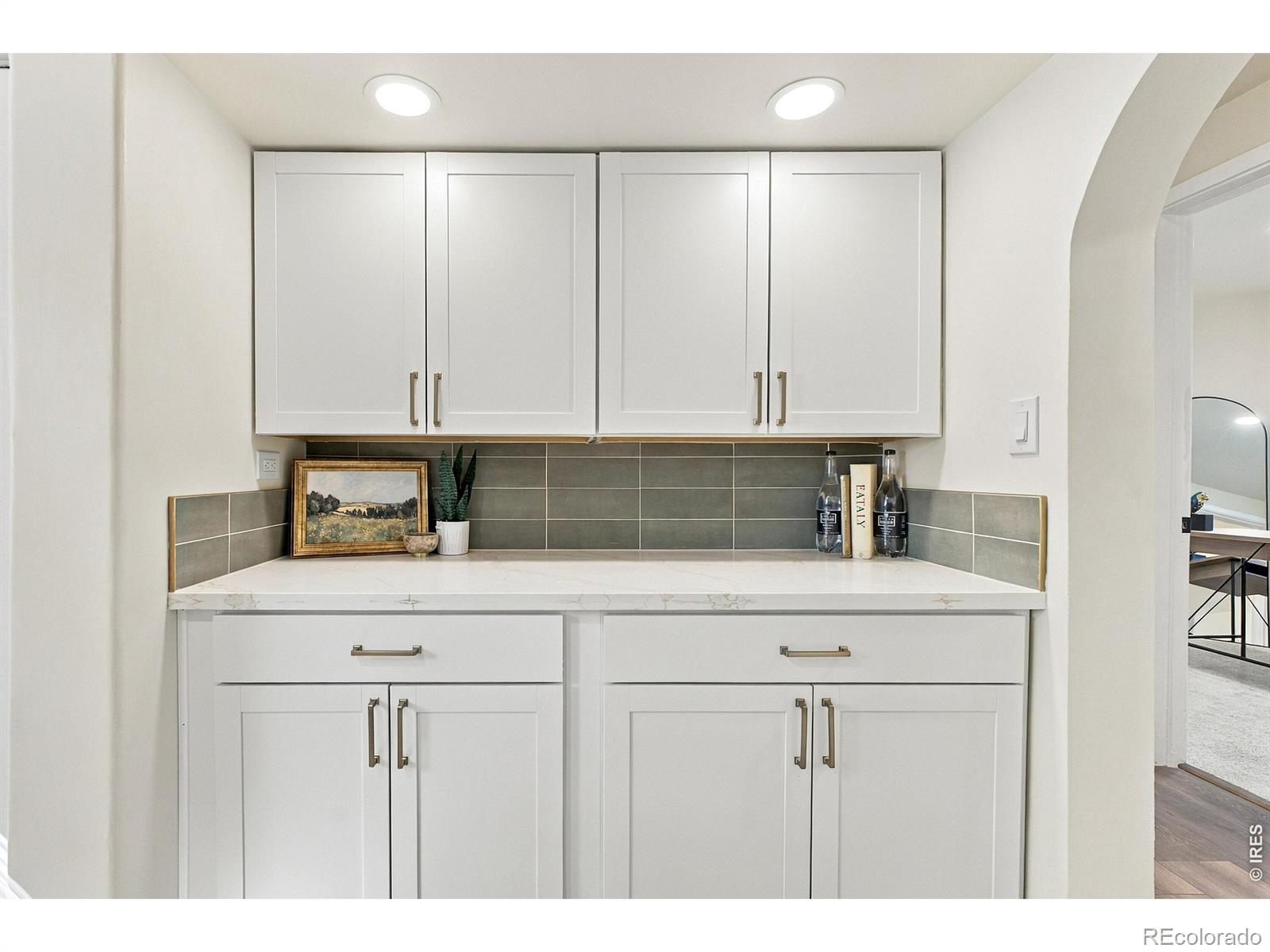 MLS Image #5 for 950 s leyden street,denver, Colorado