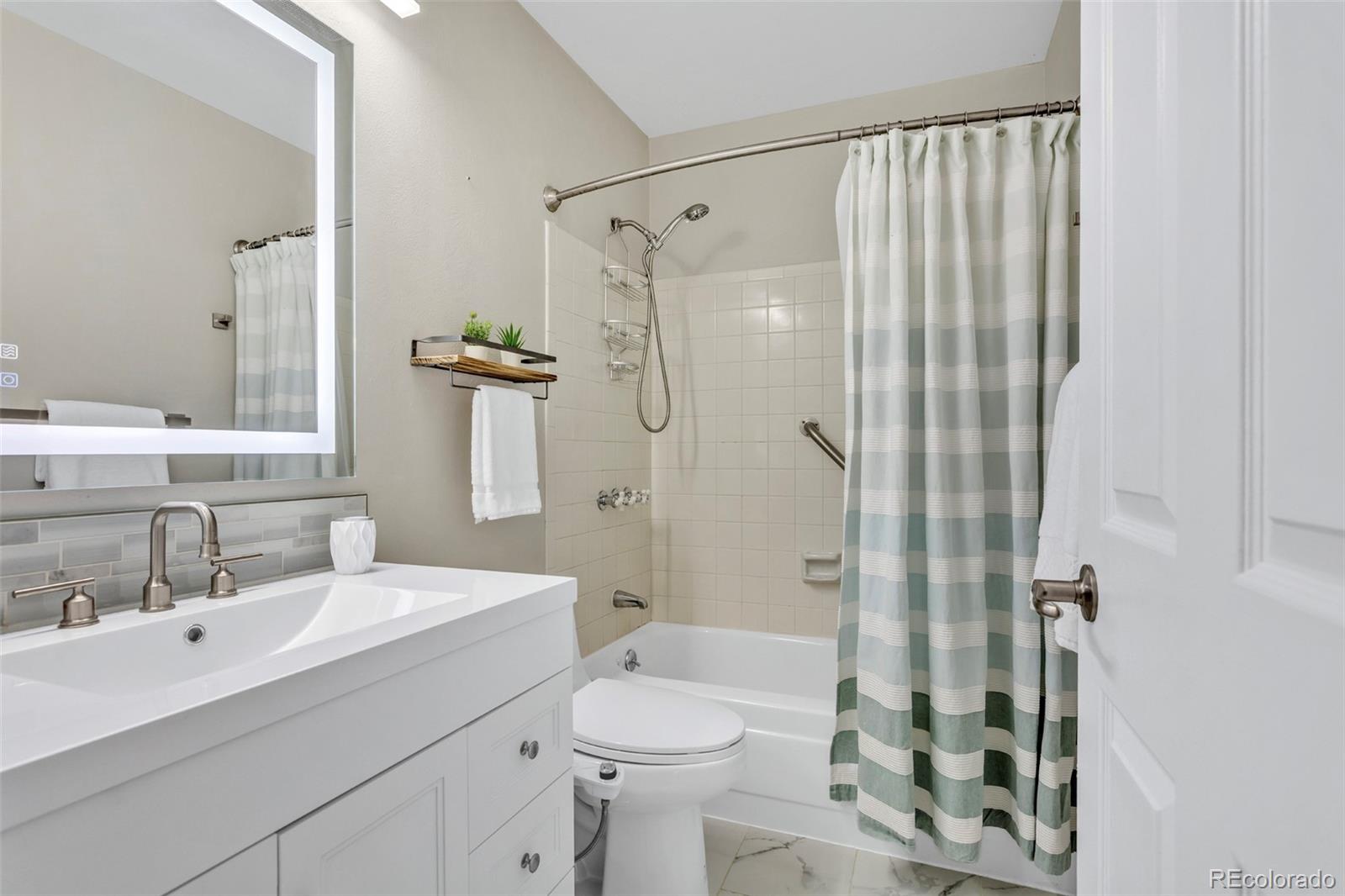 MLS Image #10 for 14323 e marina drive b,aurora, Colorado