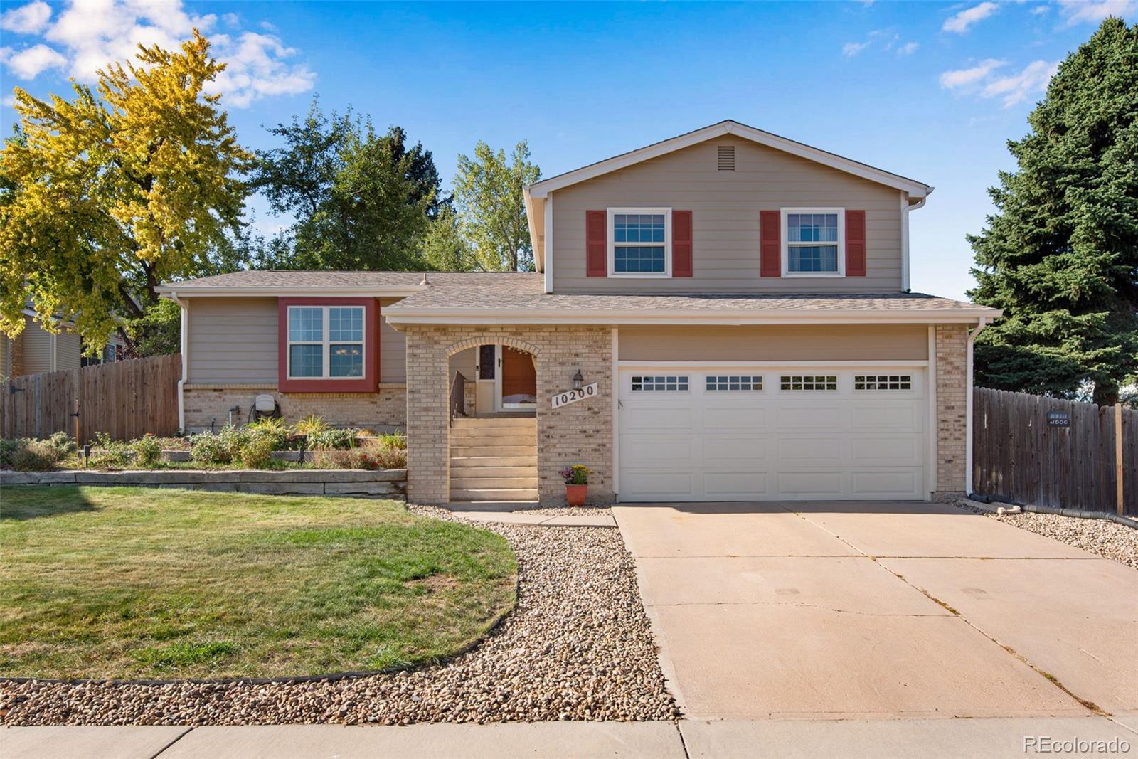 MLS Image #1 for 10200 w berry drive,littleton, Colorado