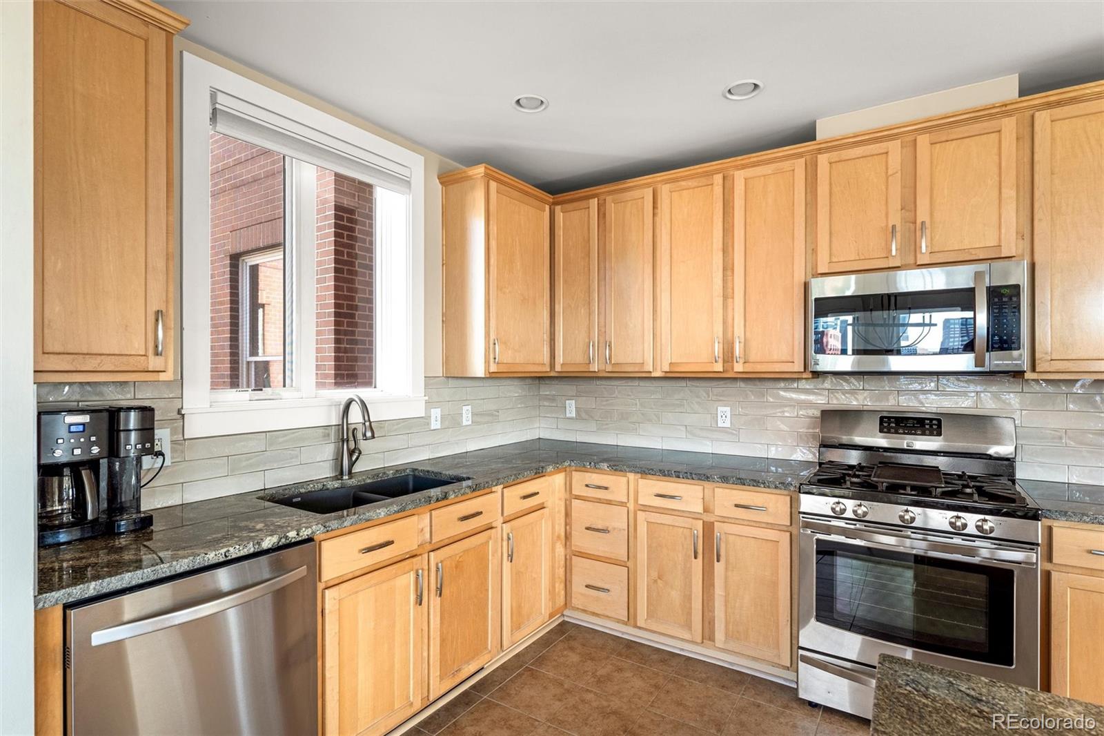 MLS Image #13 for 1630 n clarkson street,denver, Colorado