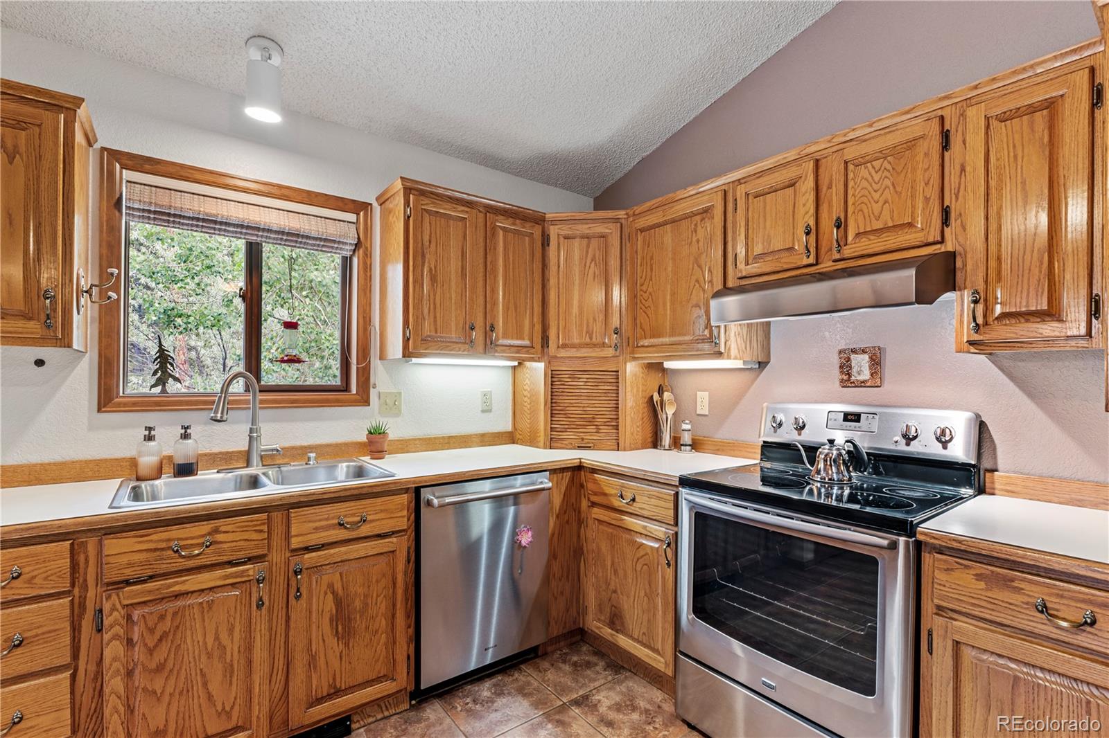 MLS Image #20 for 17730  grama ridge,colorado springs, Colorado