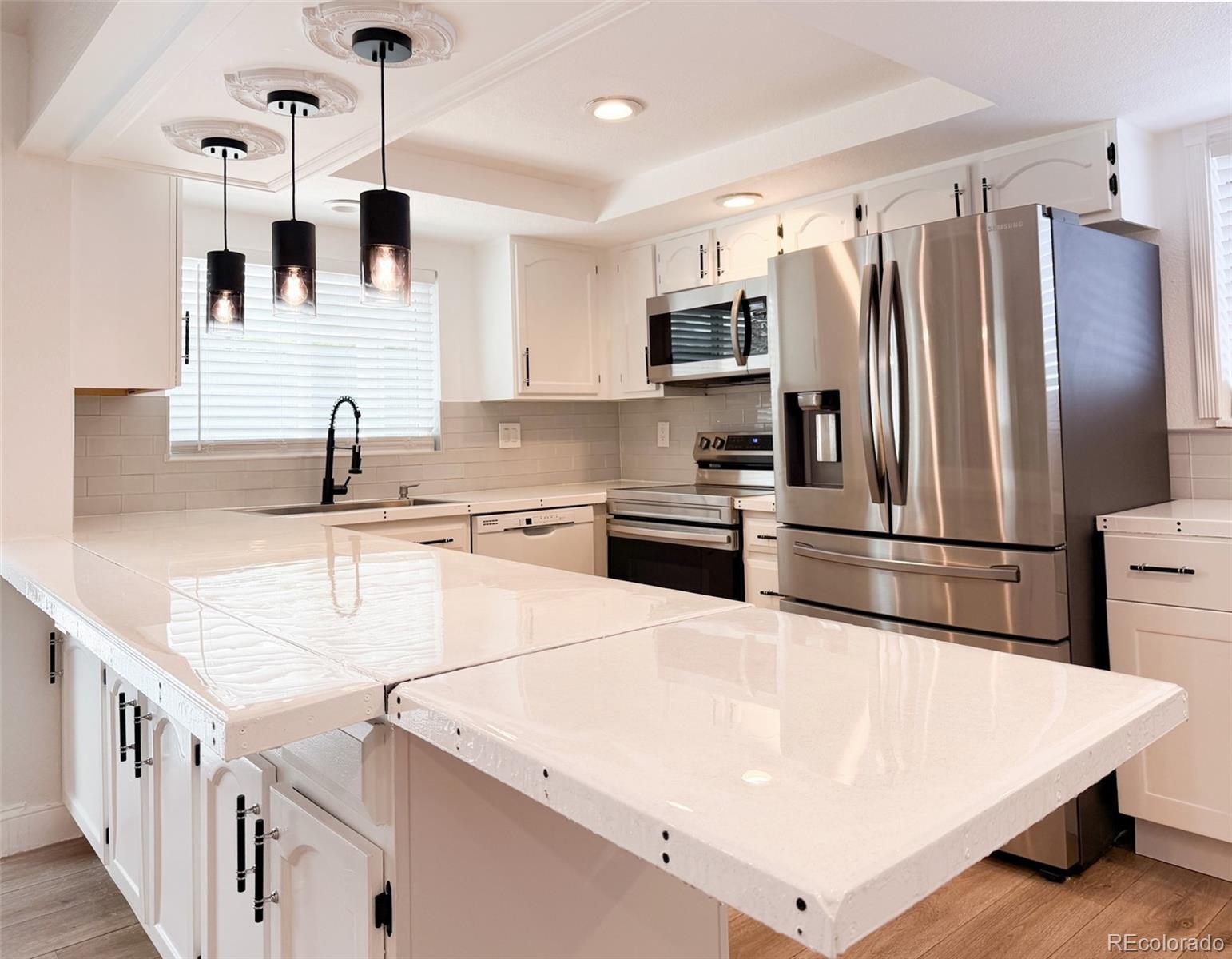 MLS Image #11 for 3719 e mission  parkway ,aurora, Colorado