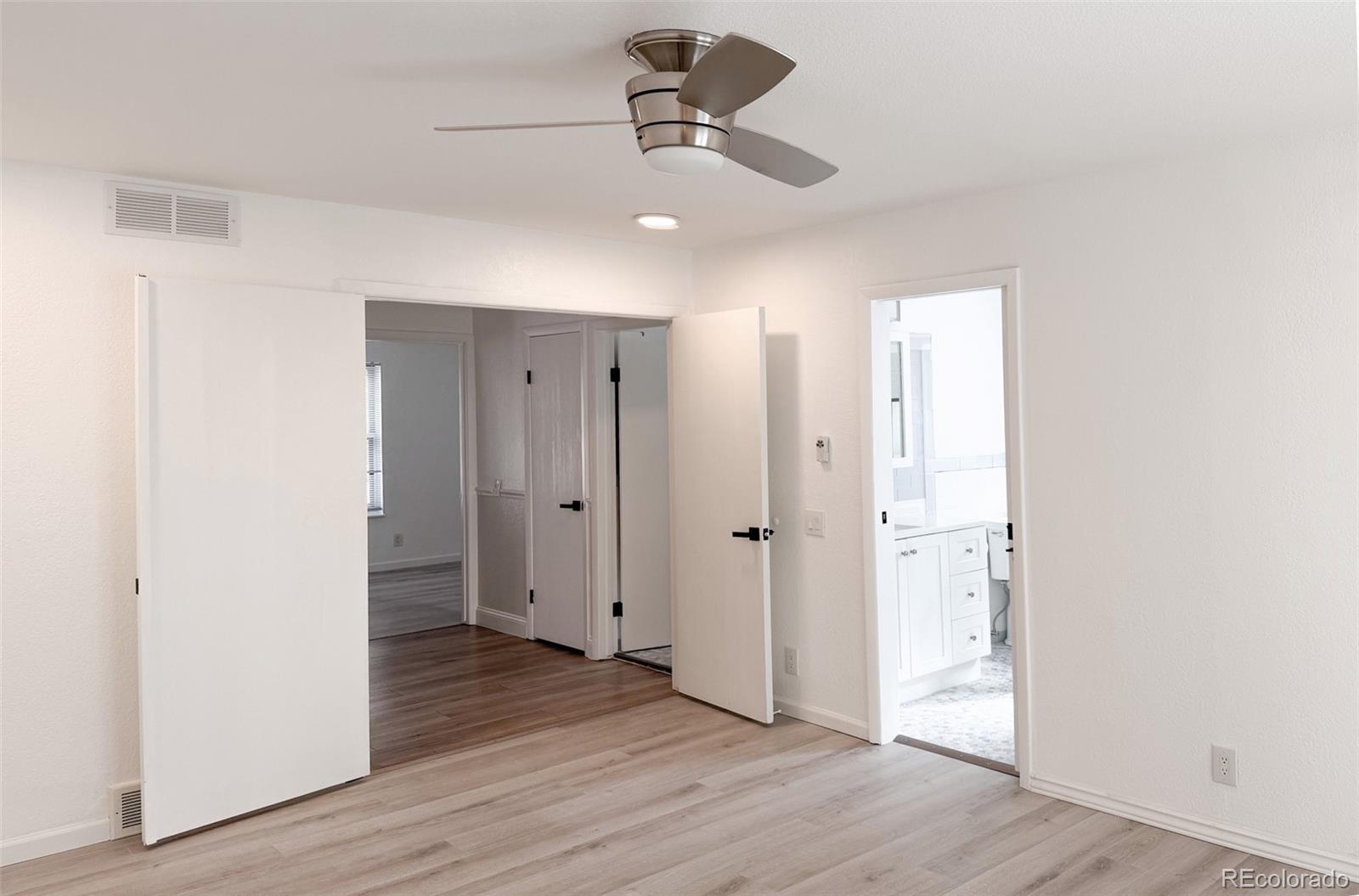 MLS Image #18 for 3719 e mission  parkway ,aurora, Colorado