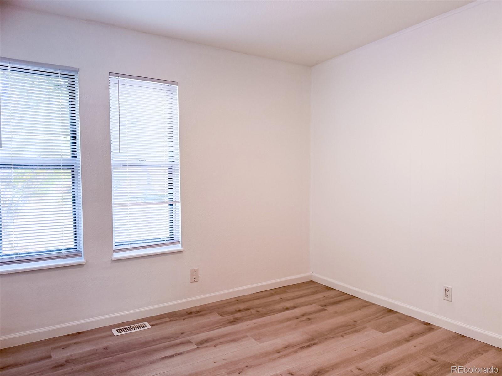 MLS Image #24 for 3719 e mission  parkway ,aurora, Colorado