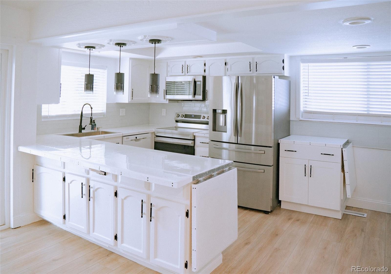 MLS Image #9 for 3719 e mission  parkway ,aurora, Colorado