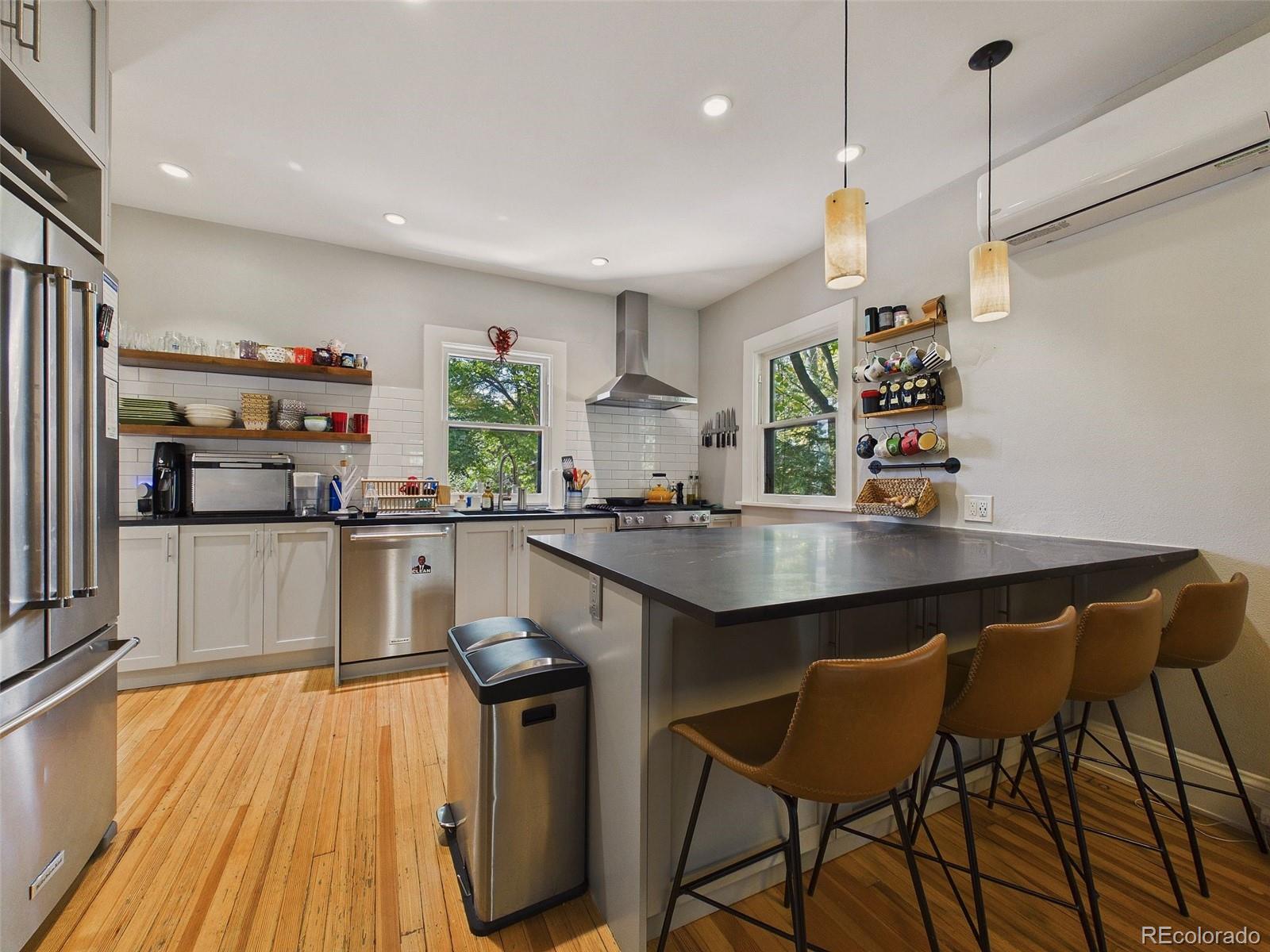 MLS Image #11 for 2229  newton street,denver, Colorado